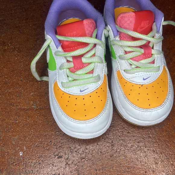 Nike Air Force 1’s - Picture 3 of 4